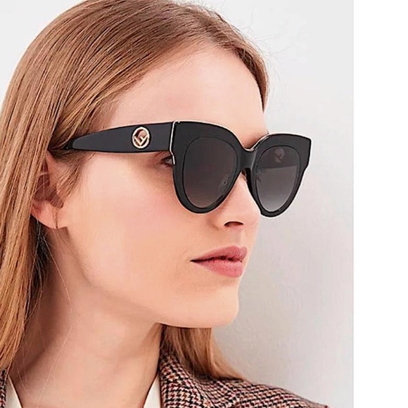 Fendi Women's Black Dark Grey Grad Sunglasses